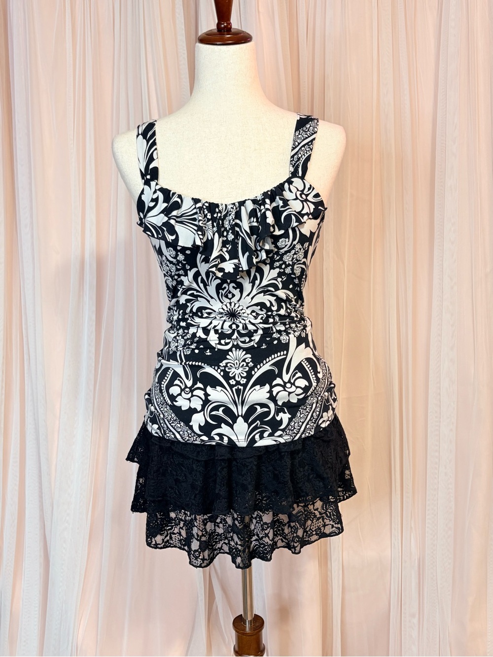 White House Black Market Black and White Baroque Tank Dress